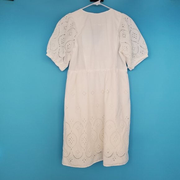 Old Navy Size Small White Eyelet Knee Length Dress - Picture 3 of 7